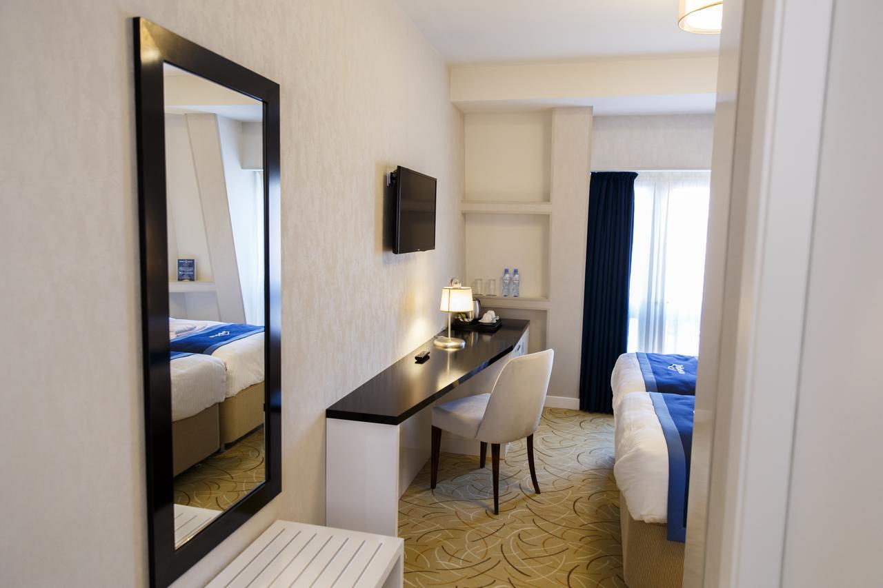Tribeca Hotel Tiflis Exterior foto