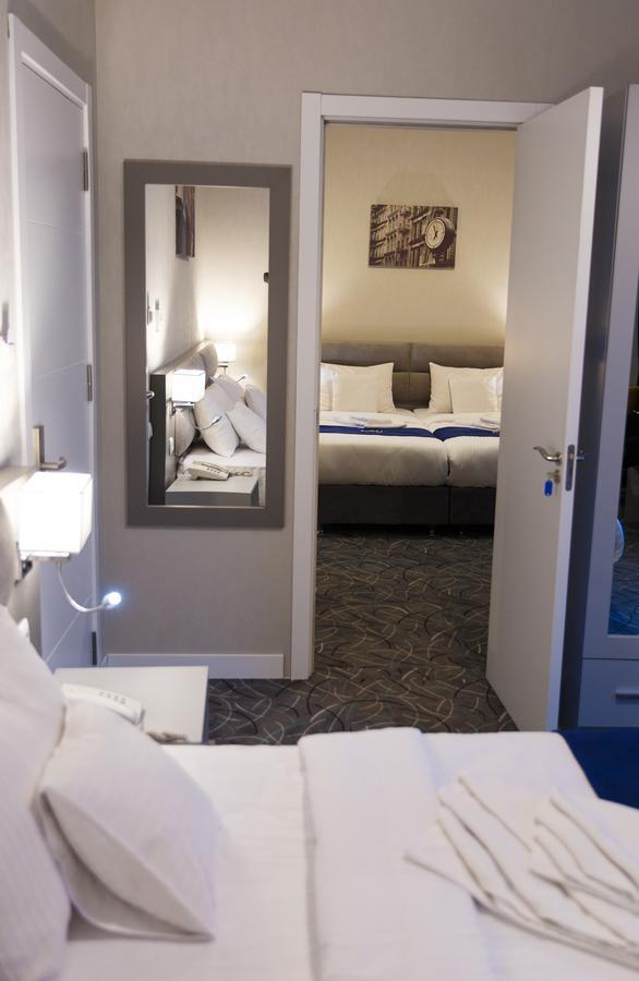 Tribeca Hotel Tiflis Exterior foto